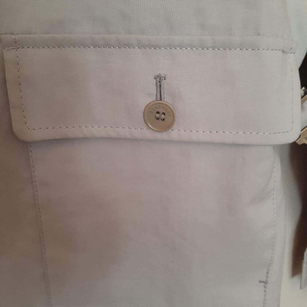 Burberry Lightweight Jacket - image 4